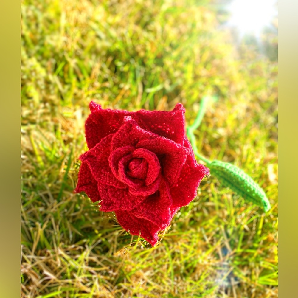 Handmade Realistic Red Rose 🌹 Flower Crocheted - Brand New
